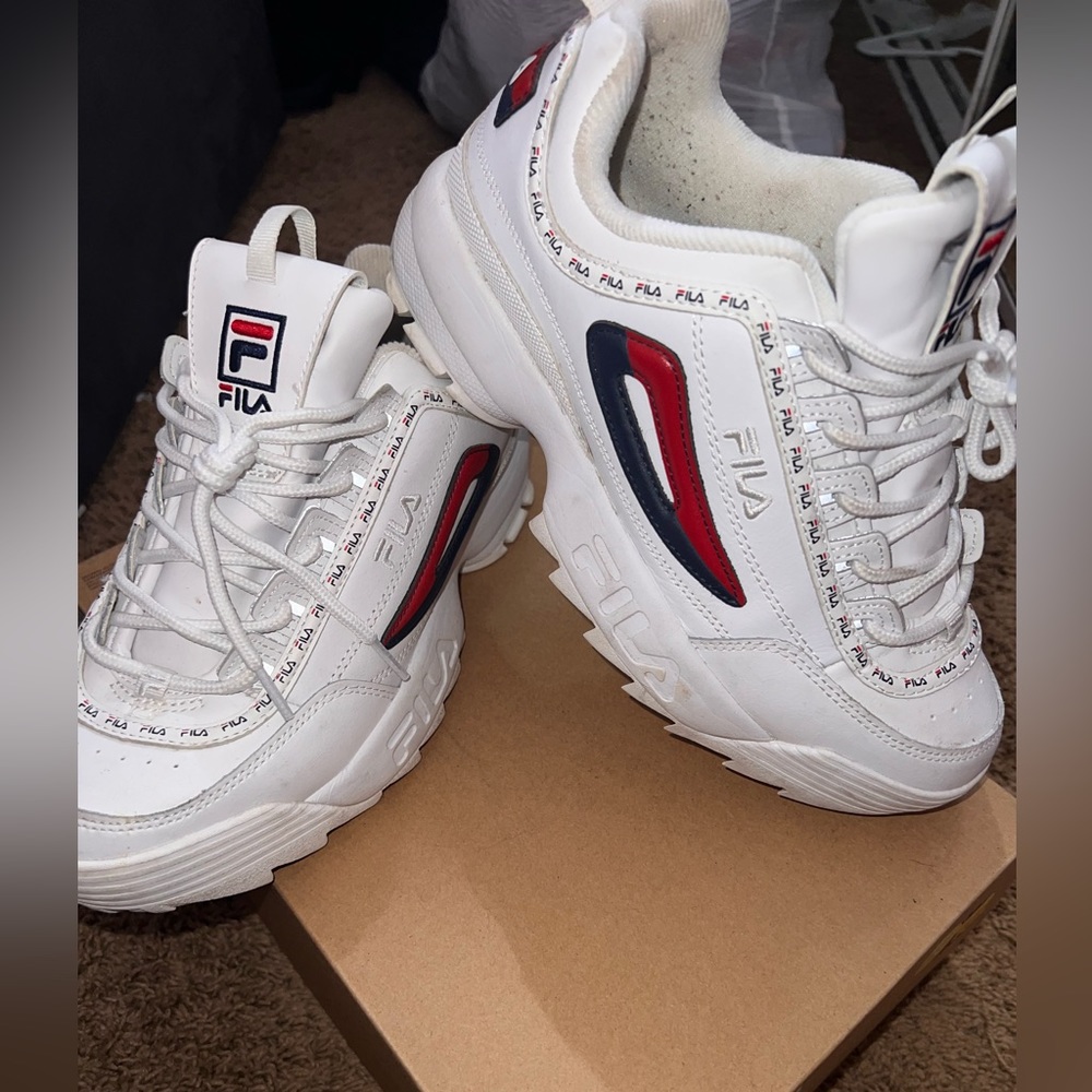 90s fila sneakers